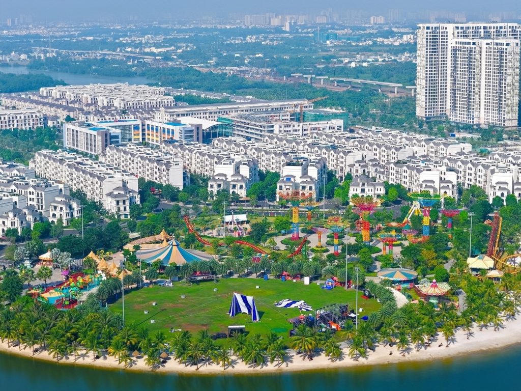 rui-ro-dau-tu-vinhomes-grand-park-1